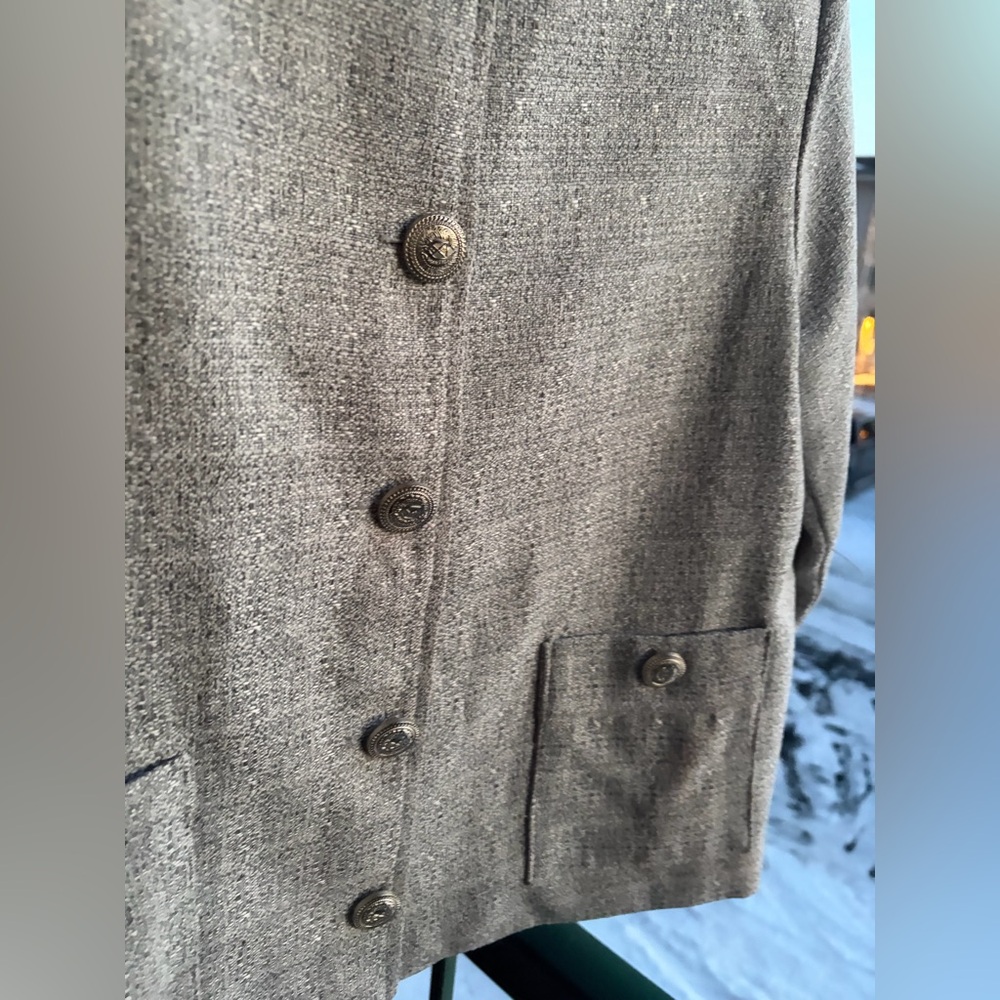 🆕 To My Lovers Gray Tweed Cropped Jacket Blazer Gold Crest Buttons Lined Size M - Picture 8 of 17
